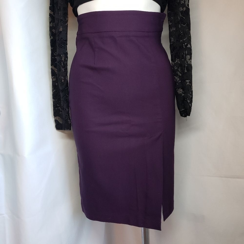 Plum straight slit skirt